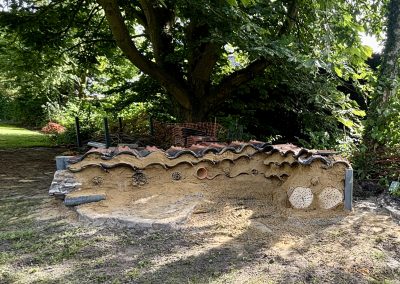Bijenburcht bouwen als bedrijfsuitje: samen werken aan biodiversiteit 🐝